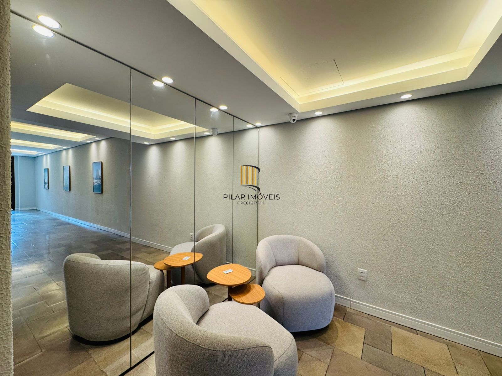 Apartamento 3 dormitórios com suíte e vaga coberta