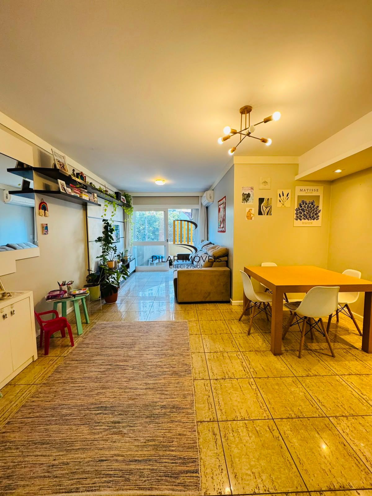 Bela Vista: Apartamento com 2 Dormitórios e 2 Vagas em Localização Privilegiada