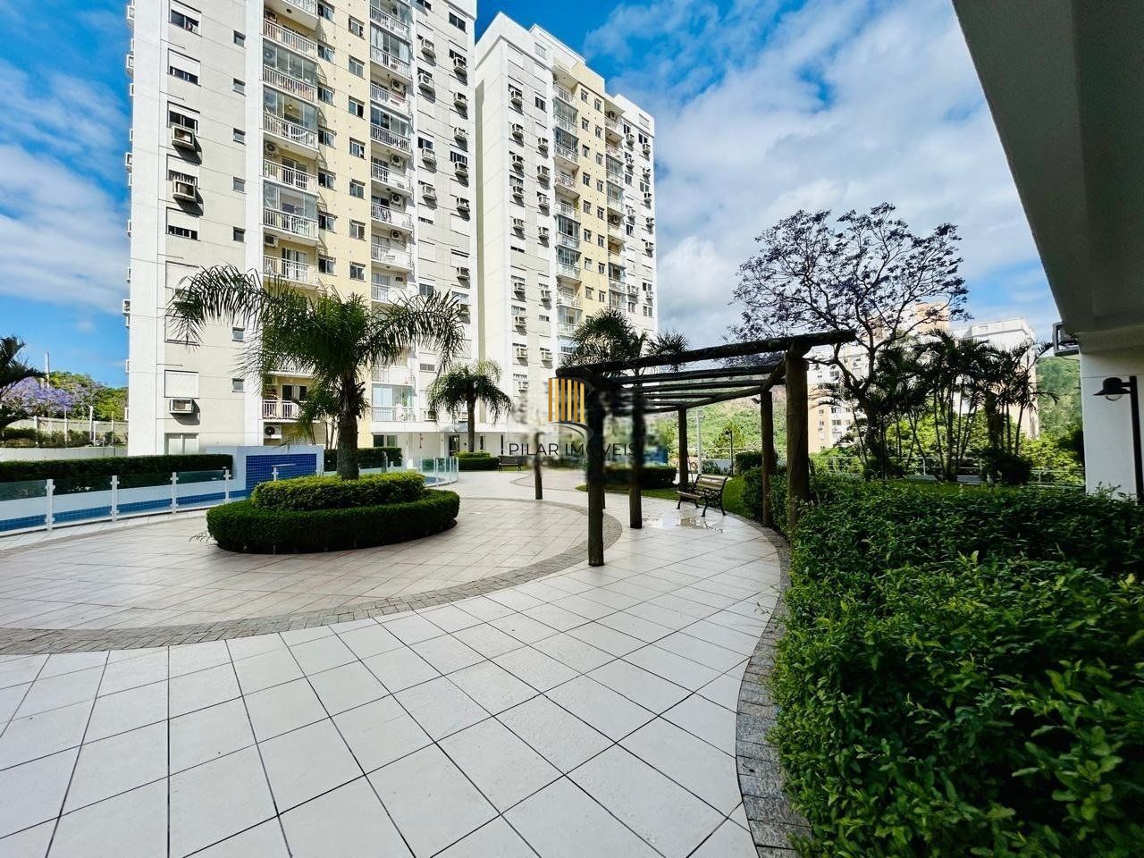 Apartamento Mobiliado com 2 Dormitórios, Suíte e 2 Vagas no Jardim Carvalho – Porto Alegre - Pilar Imóveis