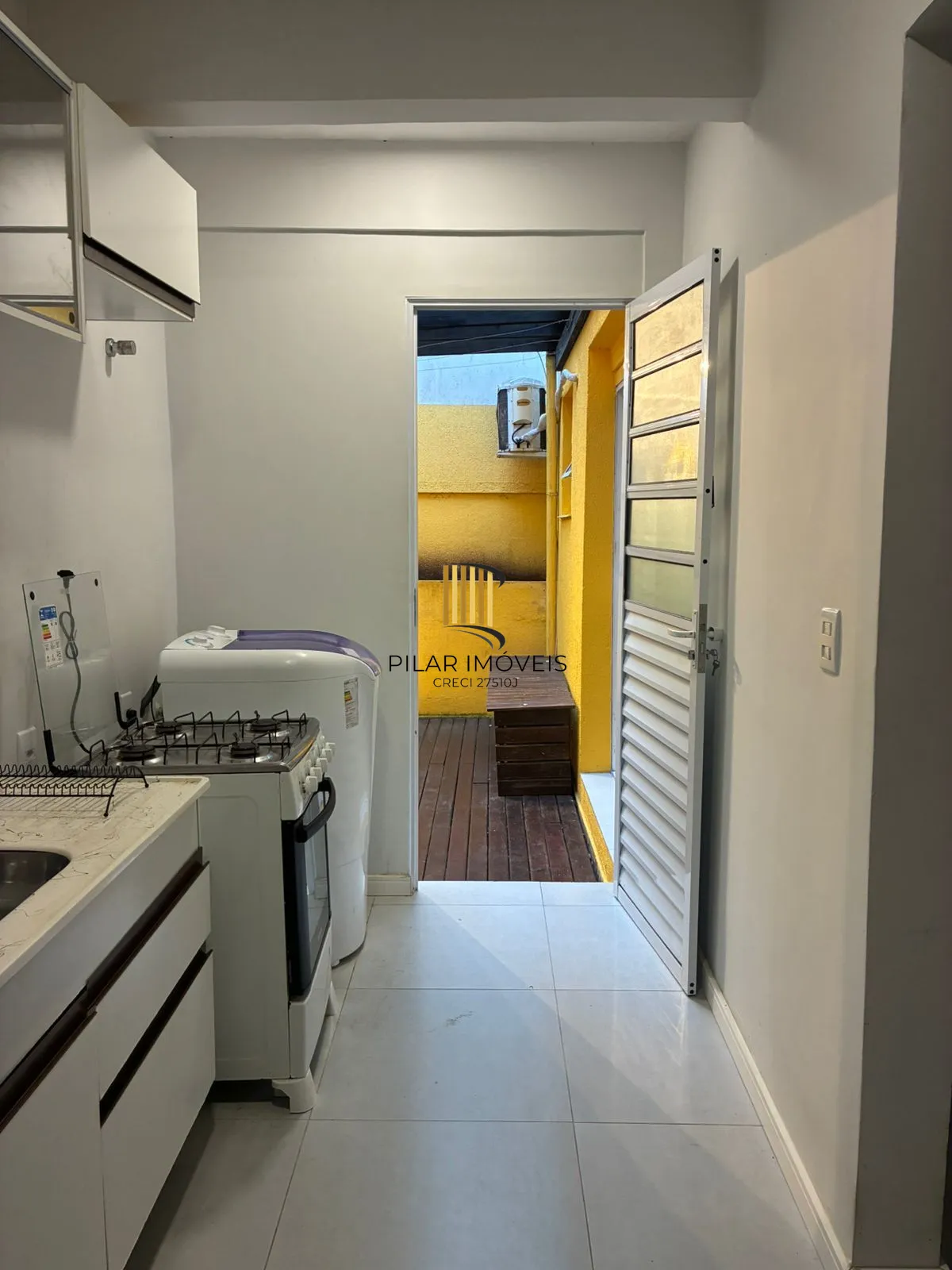 Lindo studio garden com churrasqueira