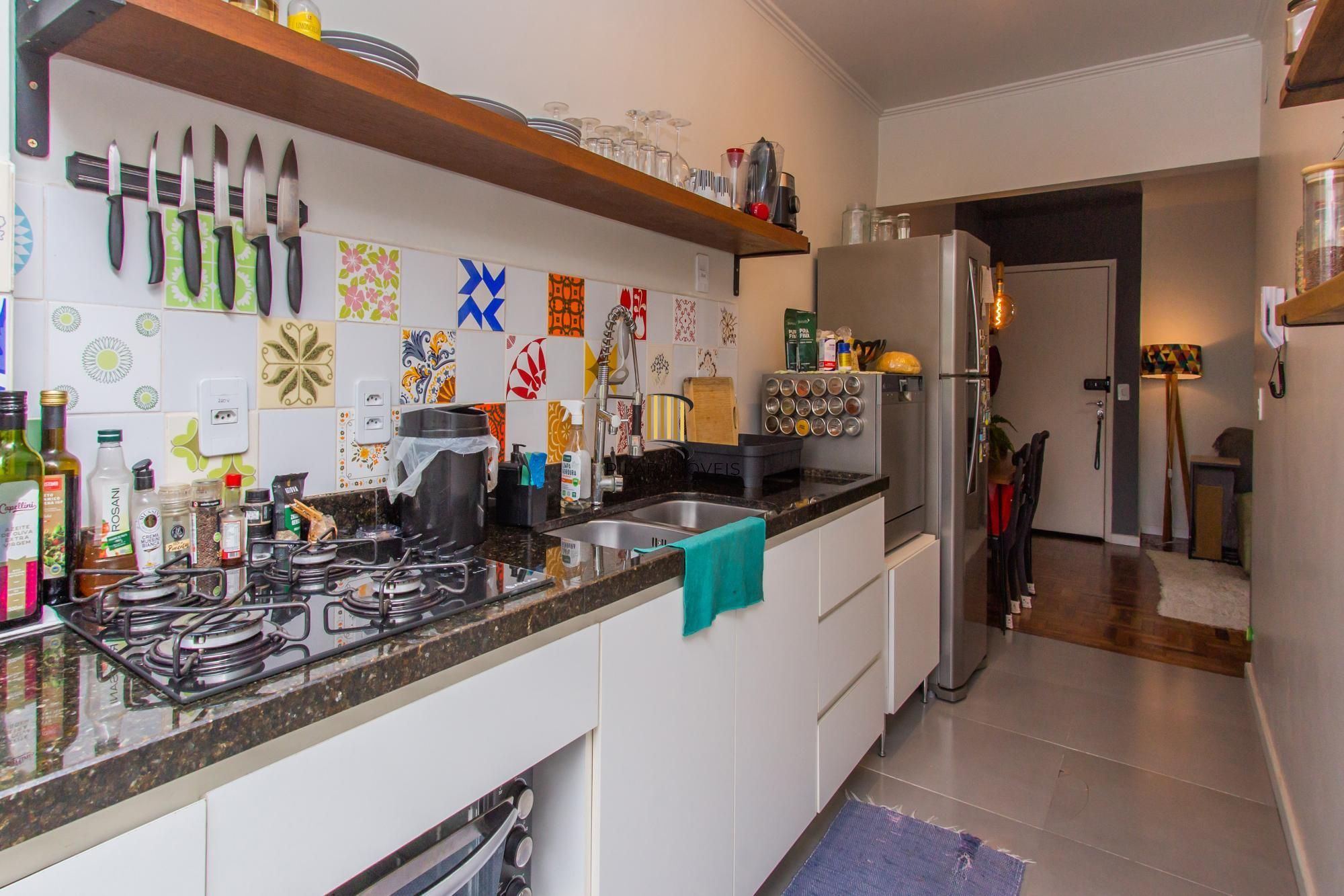 Excelente 2 dormitóris todo reformado