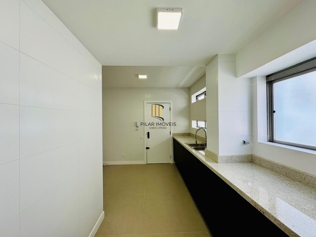 Apartamento 3 dormitórios no bairro Petrópolis