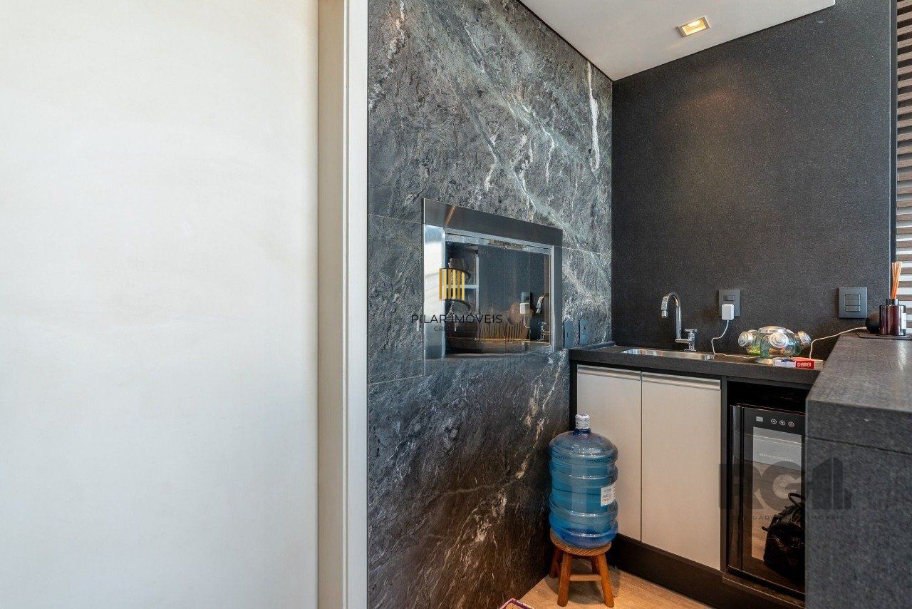 Apartamento 3 dormitórios no bairro Passo da Areia