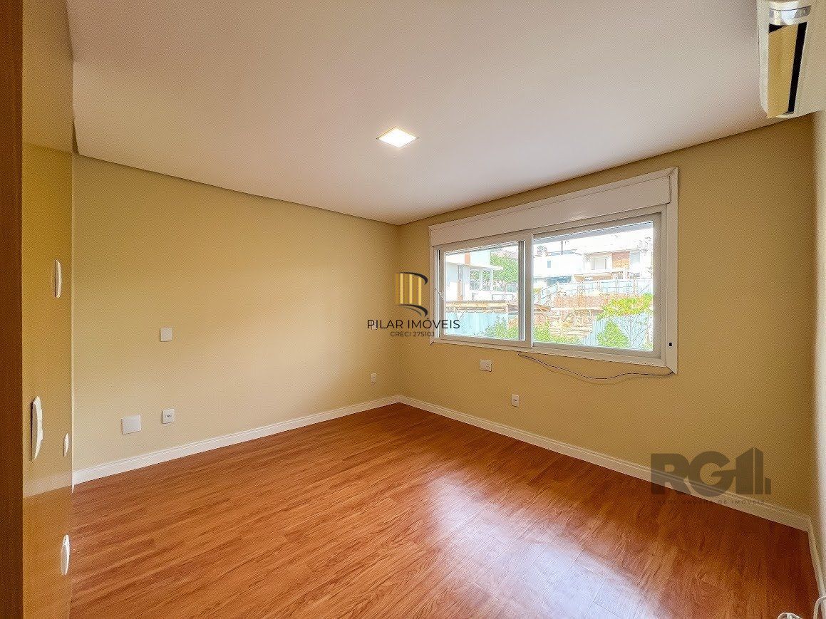 Casa Condominio 3 Dormitório(s) Bairro Querência