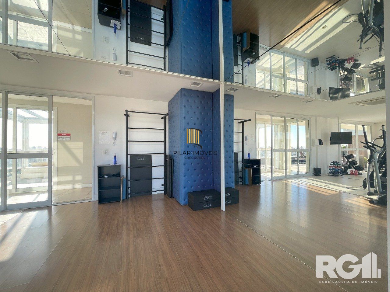 Apartamento com 90m², 2 dorm,  com vaga para 02  carros no Petrópolis.