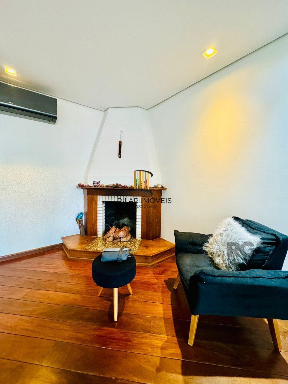 Apartamento 3 dormitorios com duas vagas escrituradas