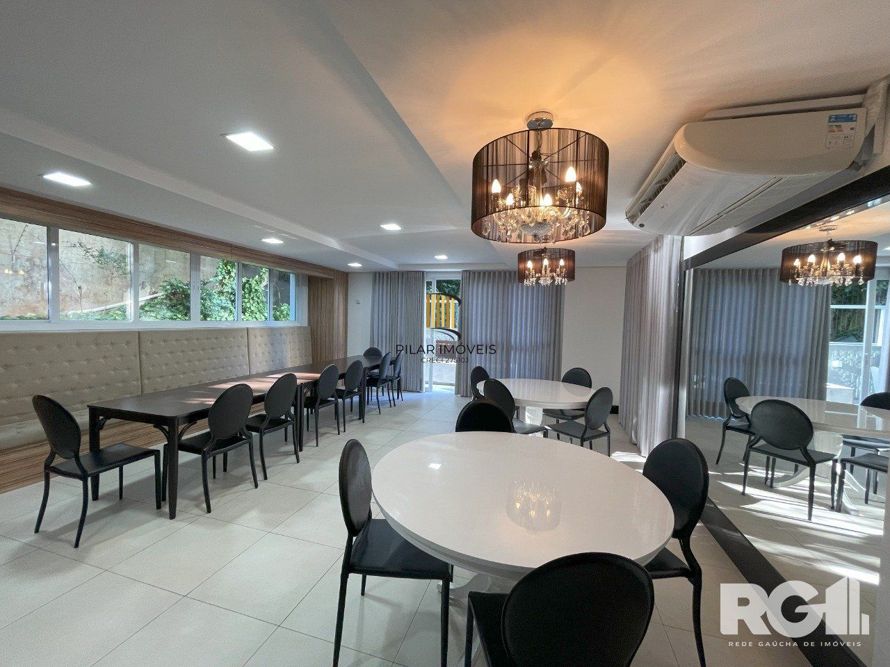 Apartamento com 90m², 2 dorm,  com vaga para 02  carros no Petrópolis.