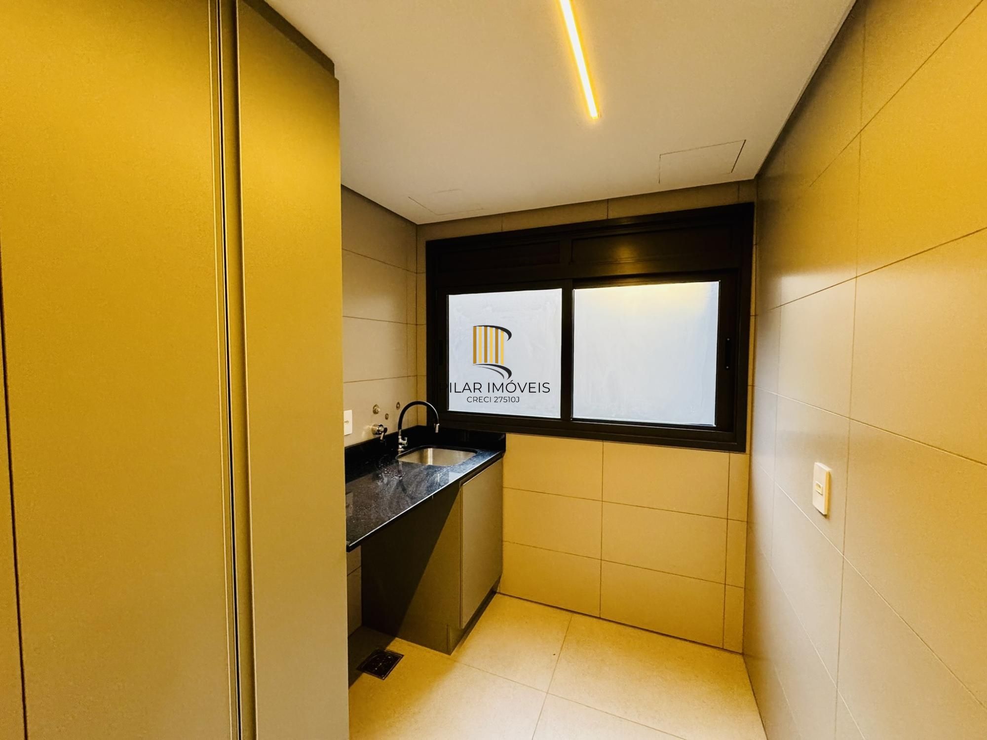 Apartamento 3 Dormitório(s) Bairro Três Figueiras