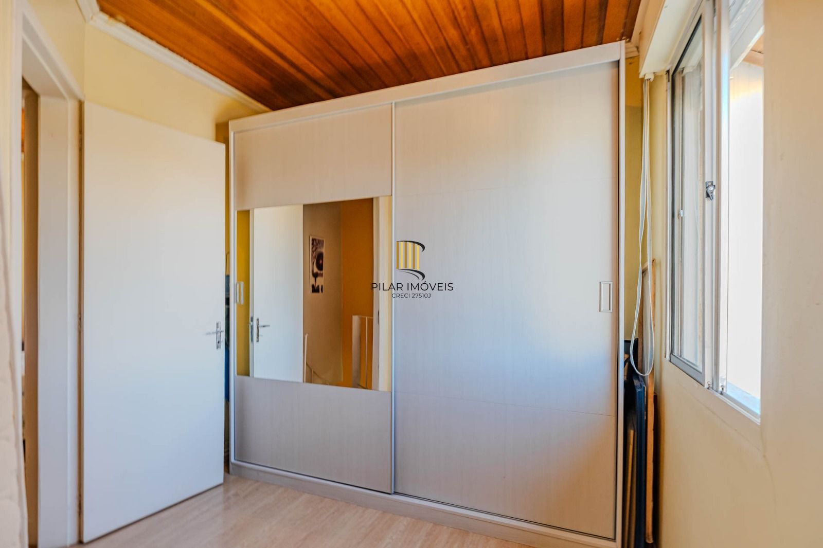 Sobrado com 2 ormitórios e 3 vagas de garagem