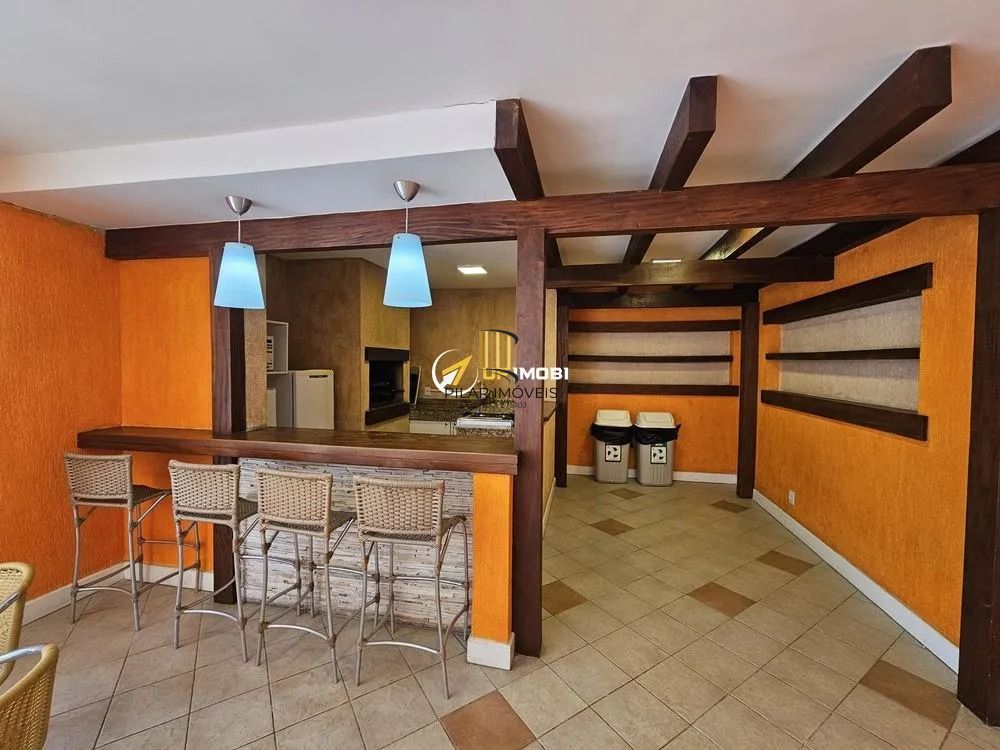 Apartamento Impecável com Vista Panorâmica, 2 Suítes e Living Ampliado