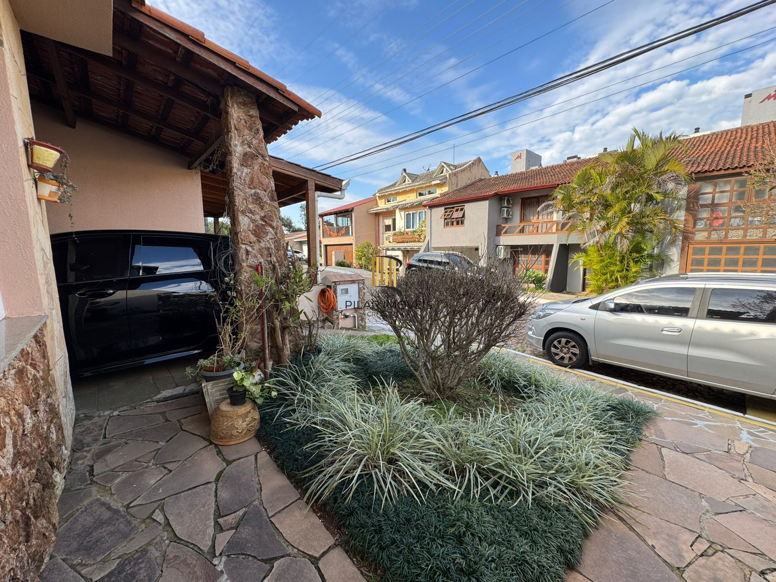 Casa 3 dorm com suite em condominio, infra completa a 5 mim do Bourbon Ipiranga