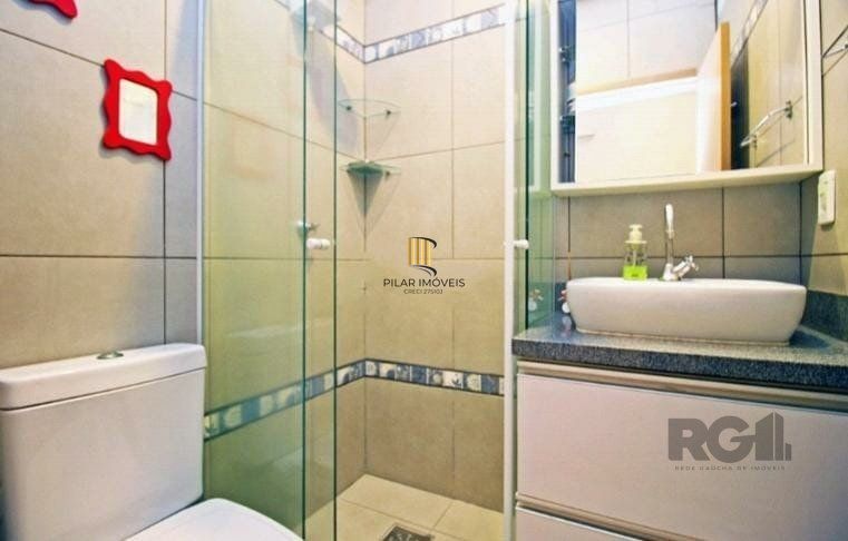 Apartamento Reformado com 3 Dormitórios e 3 Vagas no Petrópolis