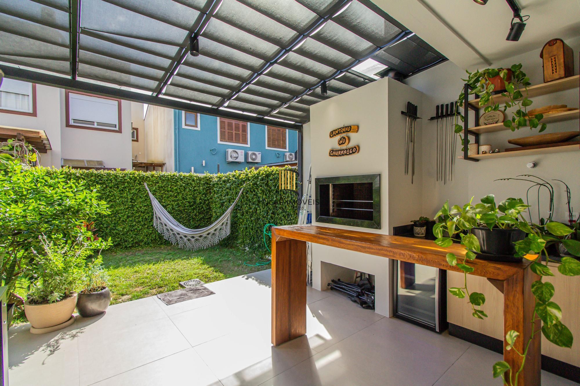 Casa em condominio, com espaçp e segurança para sua familia!