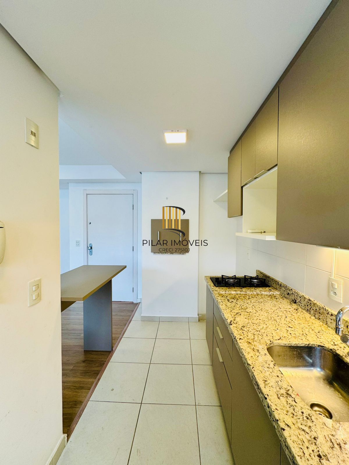 Apartamento 3 dormitórios com 1 suíte no bairro Petrópolis em Porto Alegre.