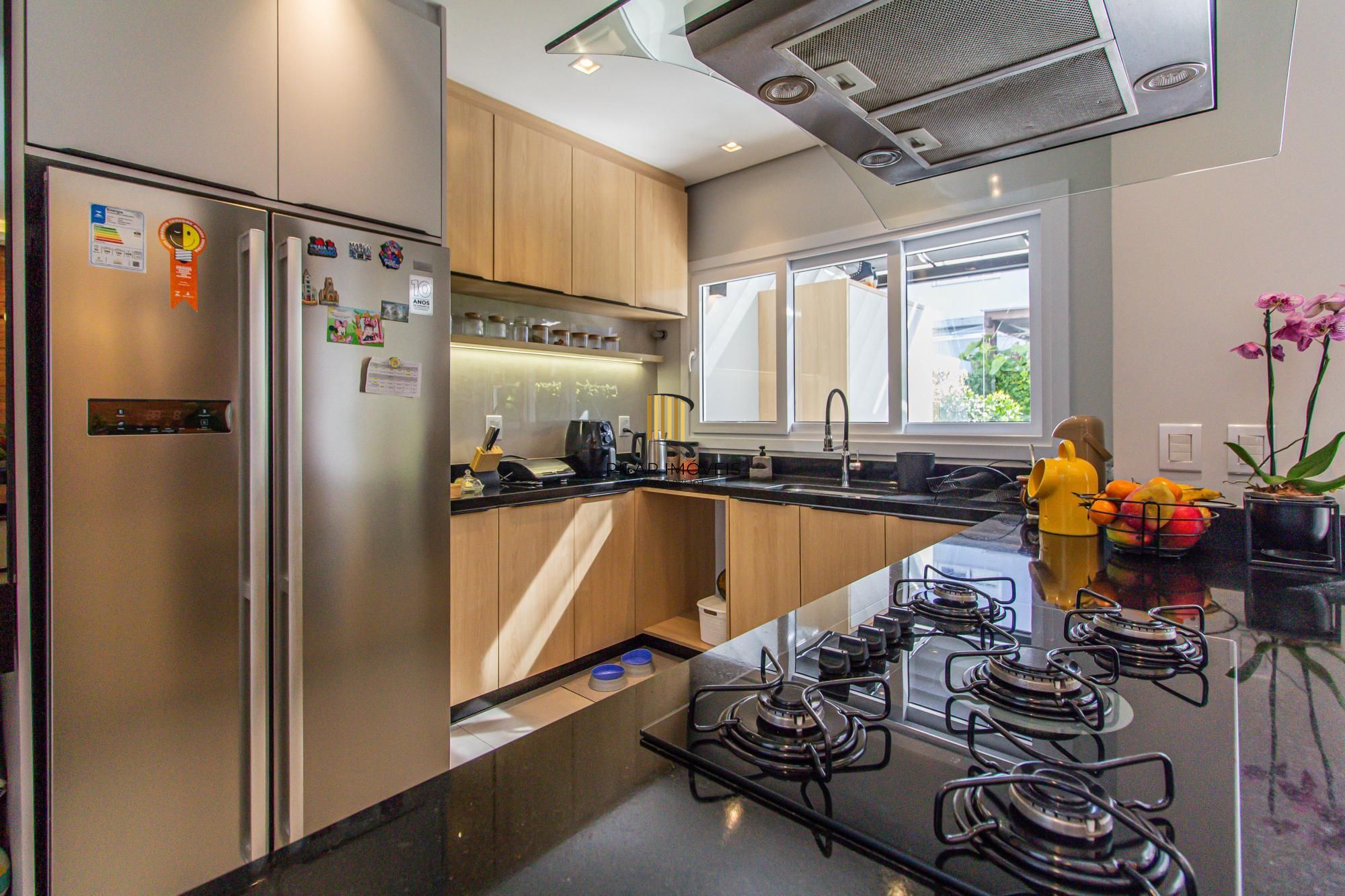 Casa em condominio, com espaçp e segurança para sua familia!