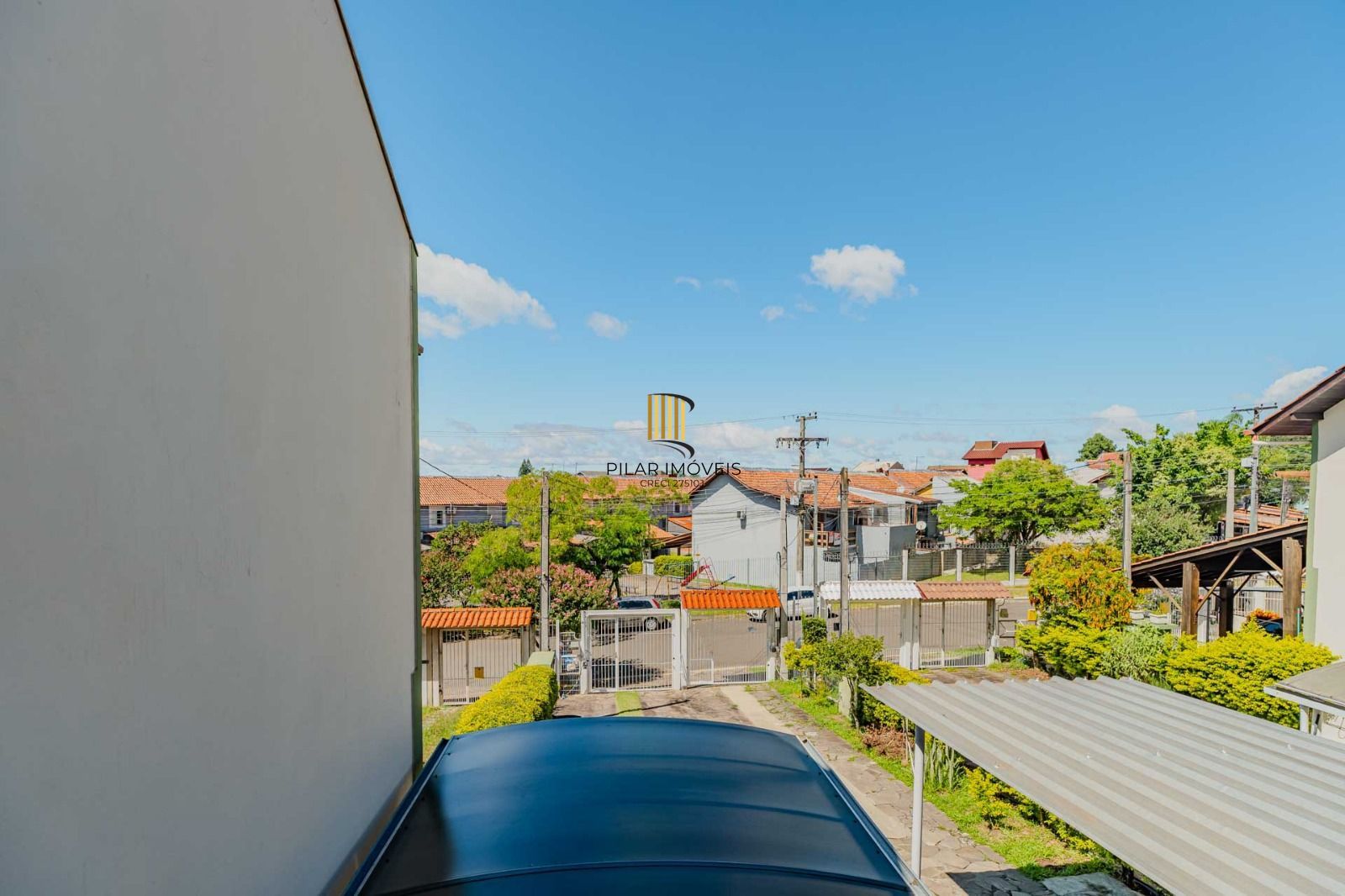 Sobrado com 2 ormitórios e 3 vagas de garagem