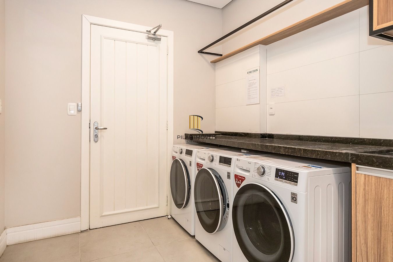 Apartamento decorado e equipado