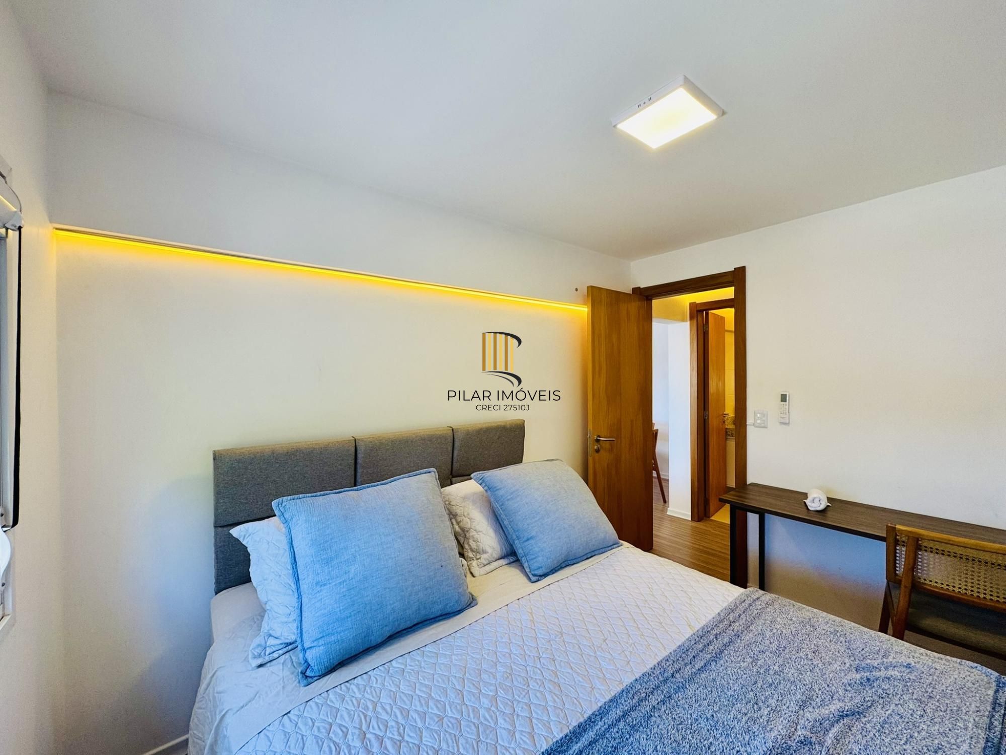 Pronto para Morar! 2 Dormitórios Mobiliado, 2 vagas de garagem