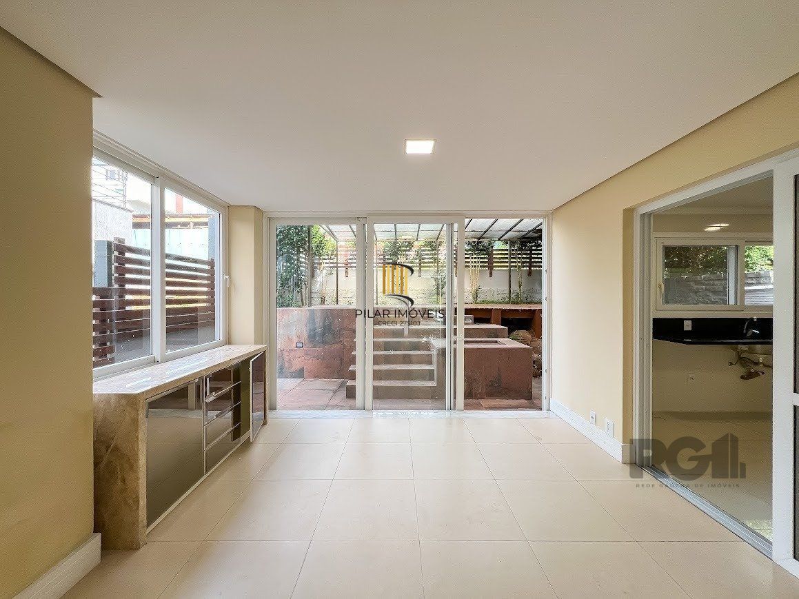 Casa Condominio 3 Dormitório(s) Bairro Querência