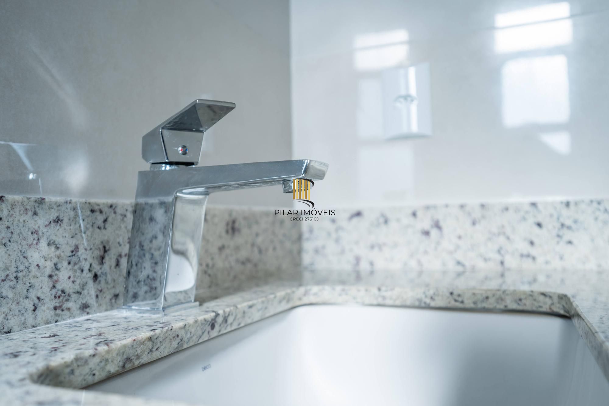 Apartamento com 3 suítes com vista e totalmente reforamdo no Moinhos de Vento