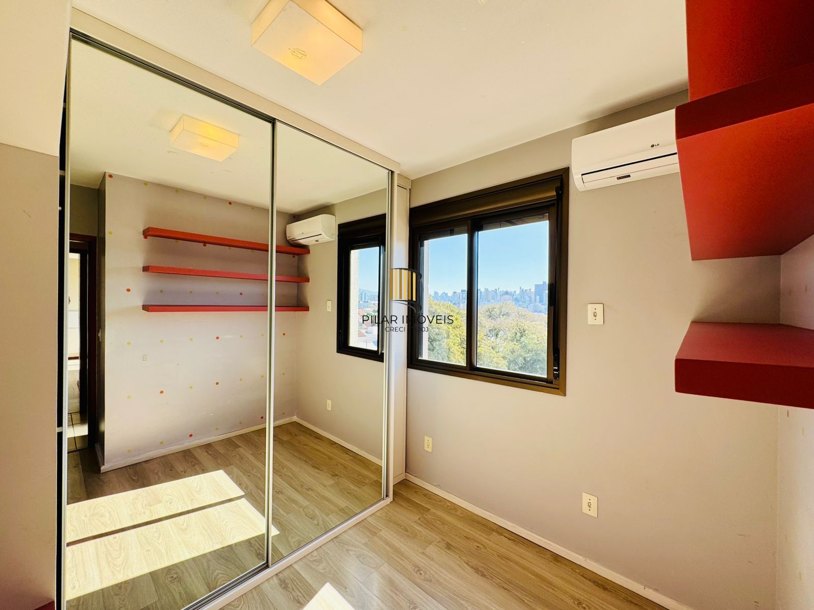 Apartamento 2 dormitórios no bairro Partenon