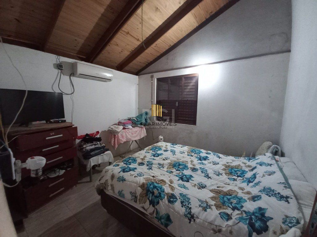 Casa para Venda - 40m², 1 dormitório, 1 vaga - Hípica