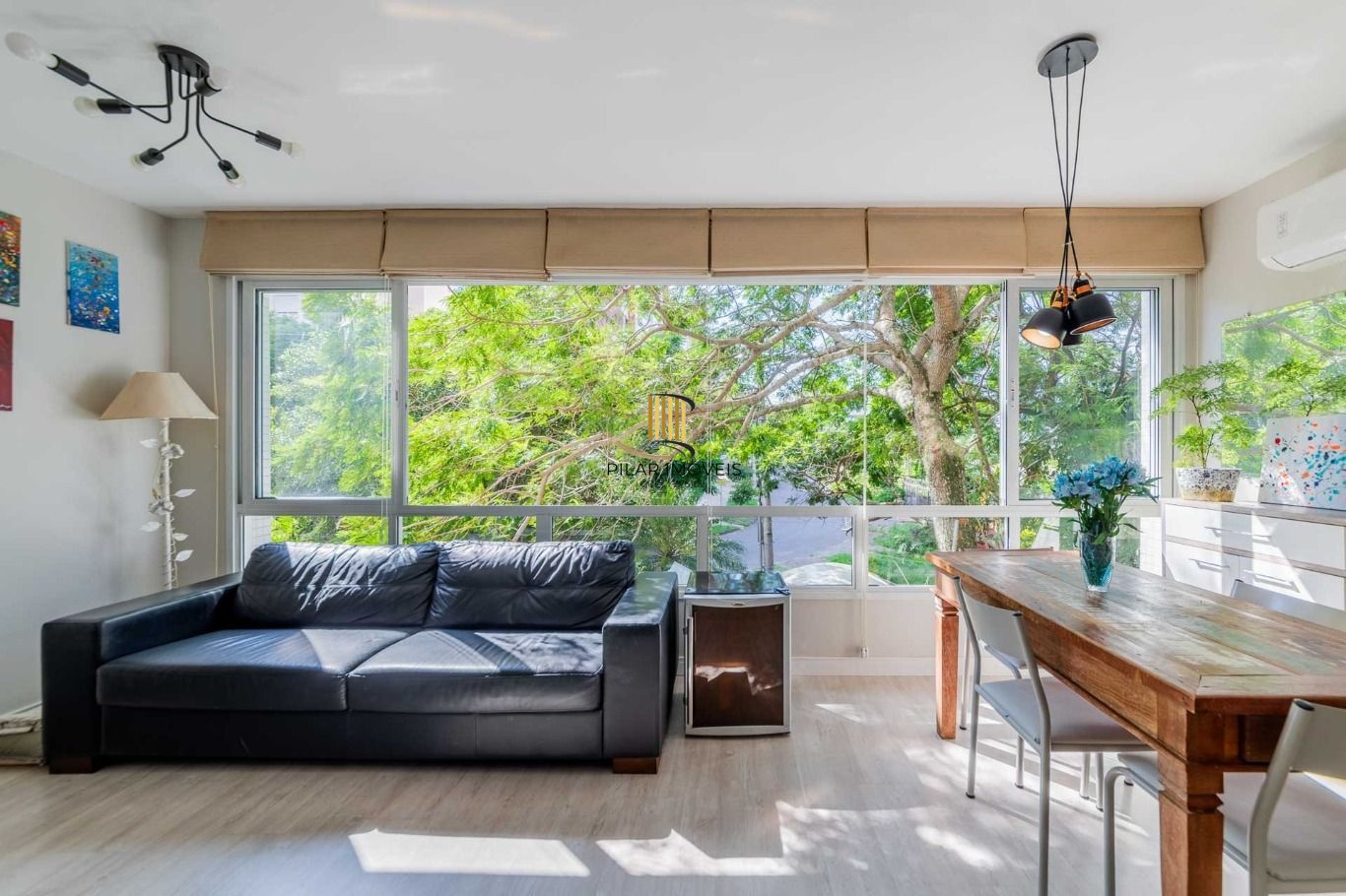 Apartamento 2 dormitorios, suite e 2 vagas - Pilar Imóveis