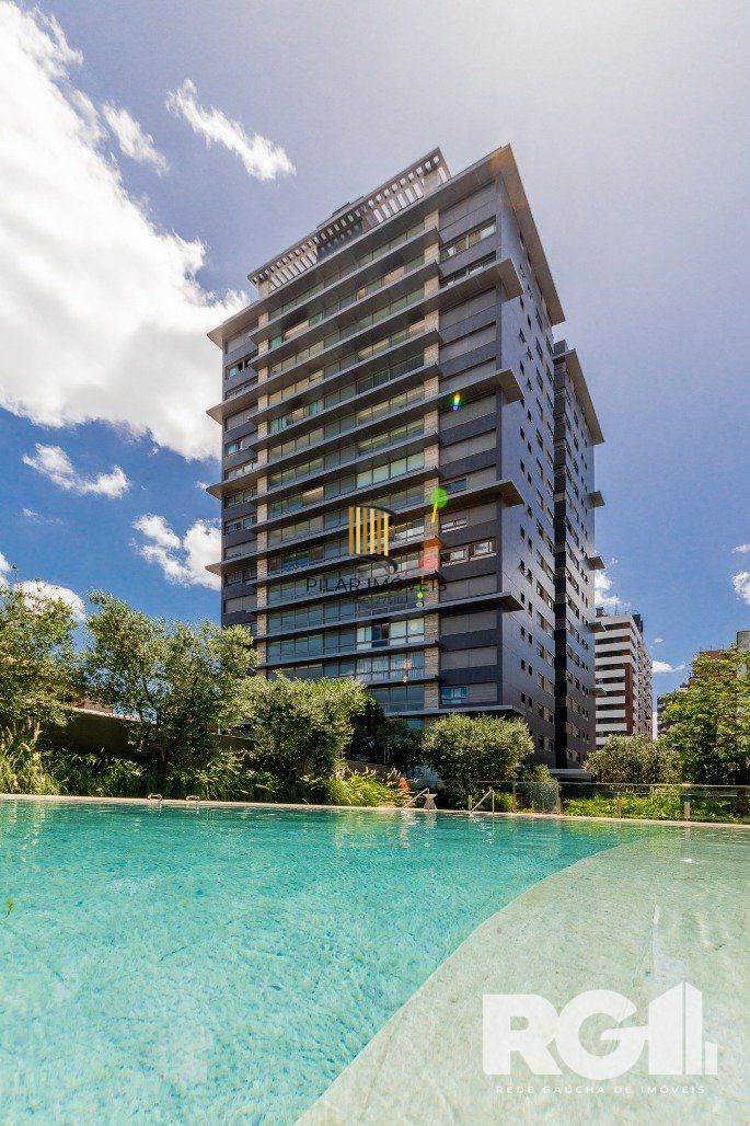 Apartamento de alto padrão construtivo 159 m2 com 3 suítes com 3 vagas no bairro Auxiliadora.