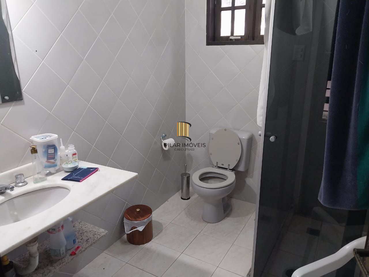 Casa ampla 5 D E 4 Banheiros, 2 vagas - Sta Tereza - Porto Alegre