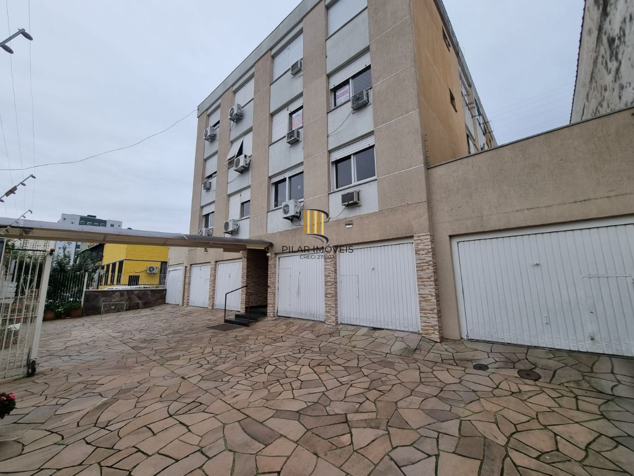 Apartamento 02 Dormitórios e 01 Vaga Próximo a Avenida Ipiranga