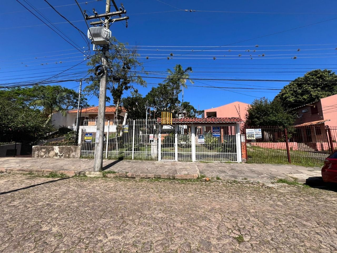 Casa 3 Dormitório(s) Bairro Guarujá
