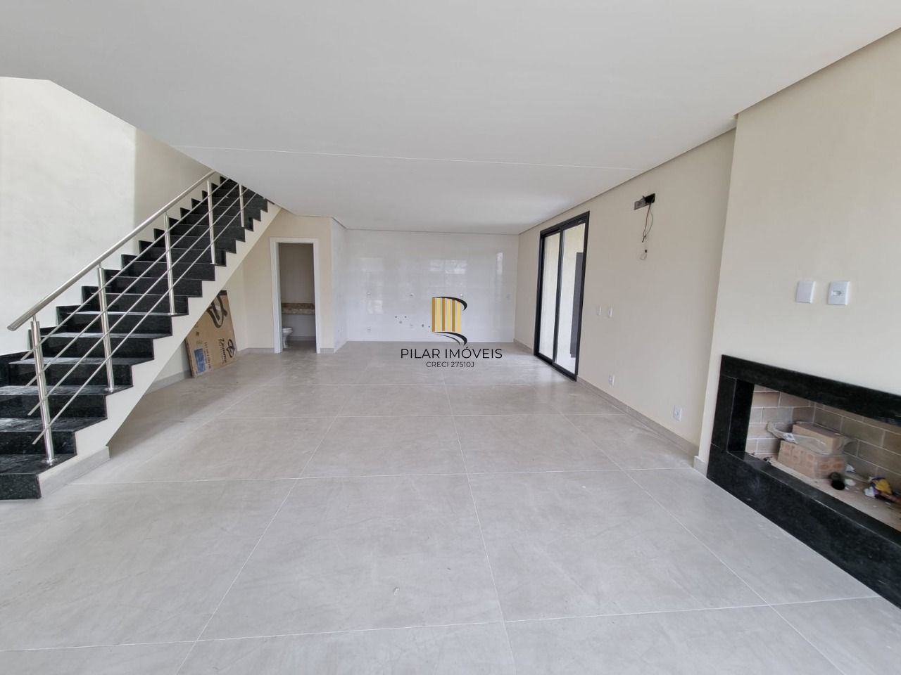 Sobrado com 145m² privativos e 03 Dormitórios No Lagos de Nova Ipanema