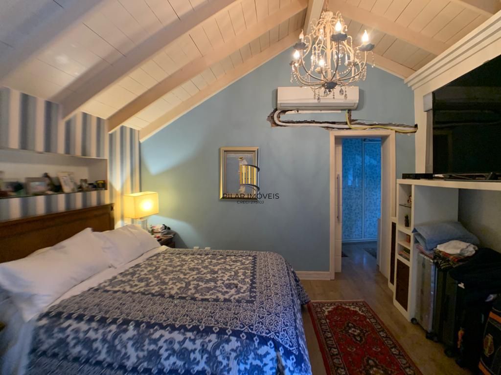 Casa para Venda - 420m², 3 dormitórios, sendo 1 suites, Ipanema