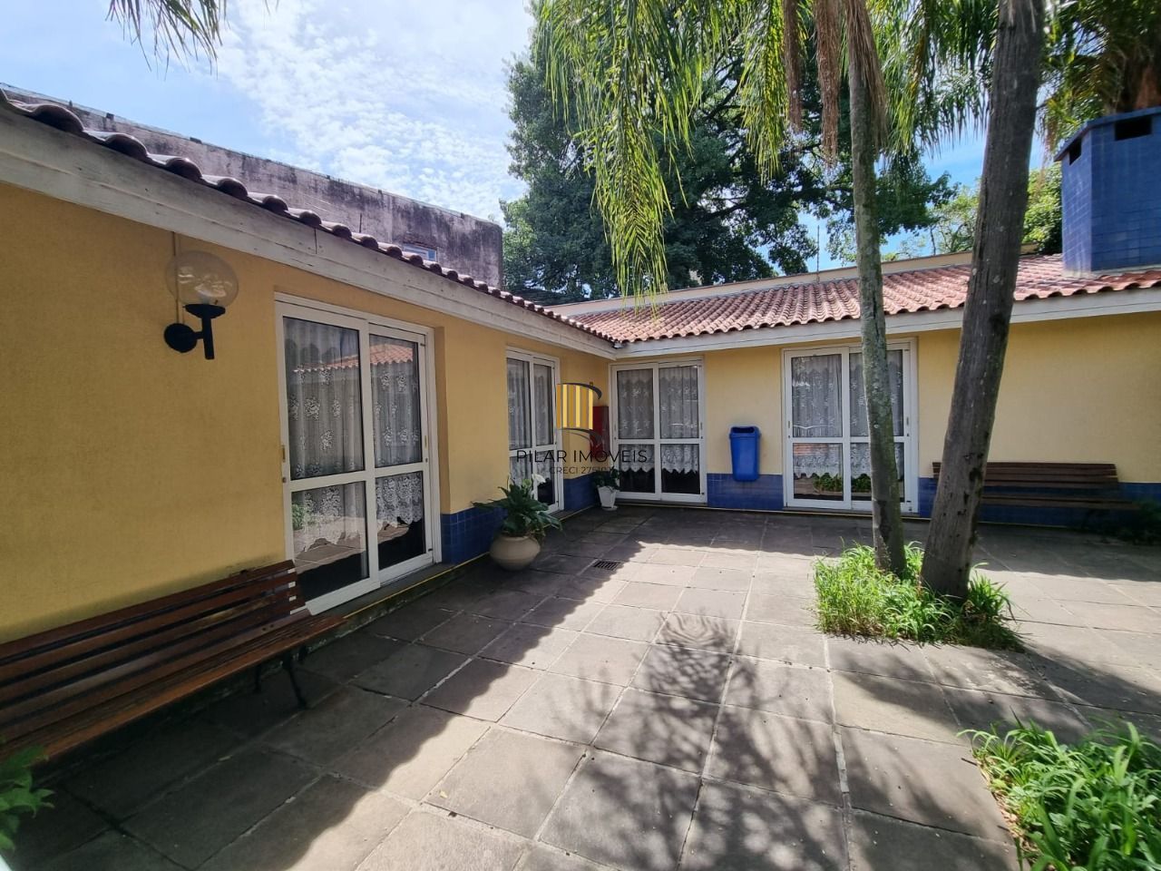 Apt 2 Dormitórios Sacada Bairro Cavalhada