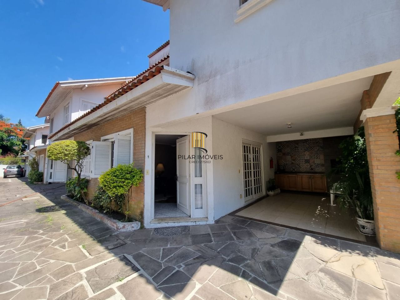 Casa para Venda - 189.4m², 4 dormitórios, sendo 1 suites, 2 vagas - Jardim Isabel