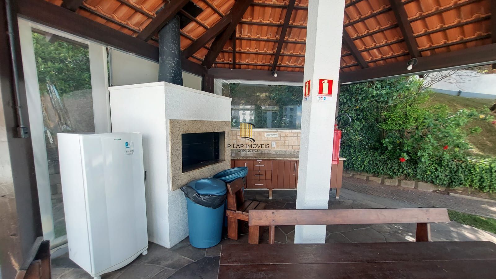 APARTAMENTO 3 DORMITÓRIOS - SUITE - CHURRASQUEIRA  - CRISTAL - PORTO ALEGRE - RS