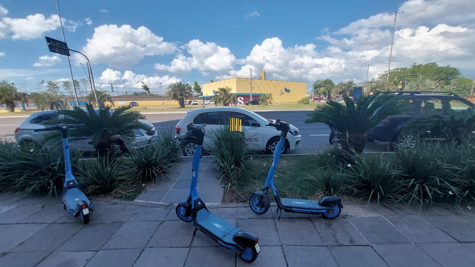 APARTAMENTO 3 DORMITÓRIOS - SUITE - CHURRASQUEIRA  - CRISTAL - PORTO ALEGRE - RS