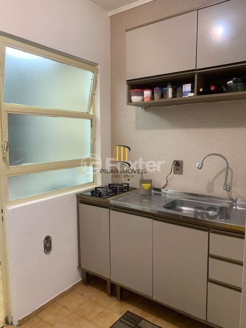 Apartamento de 01 Dormitório com Vaga de Garagem Bairro Tristeza