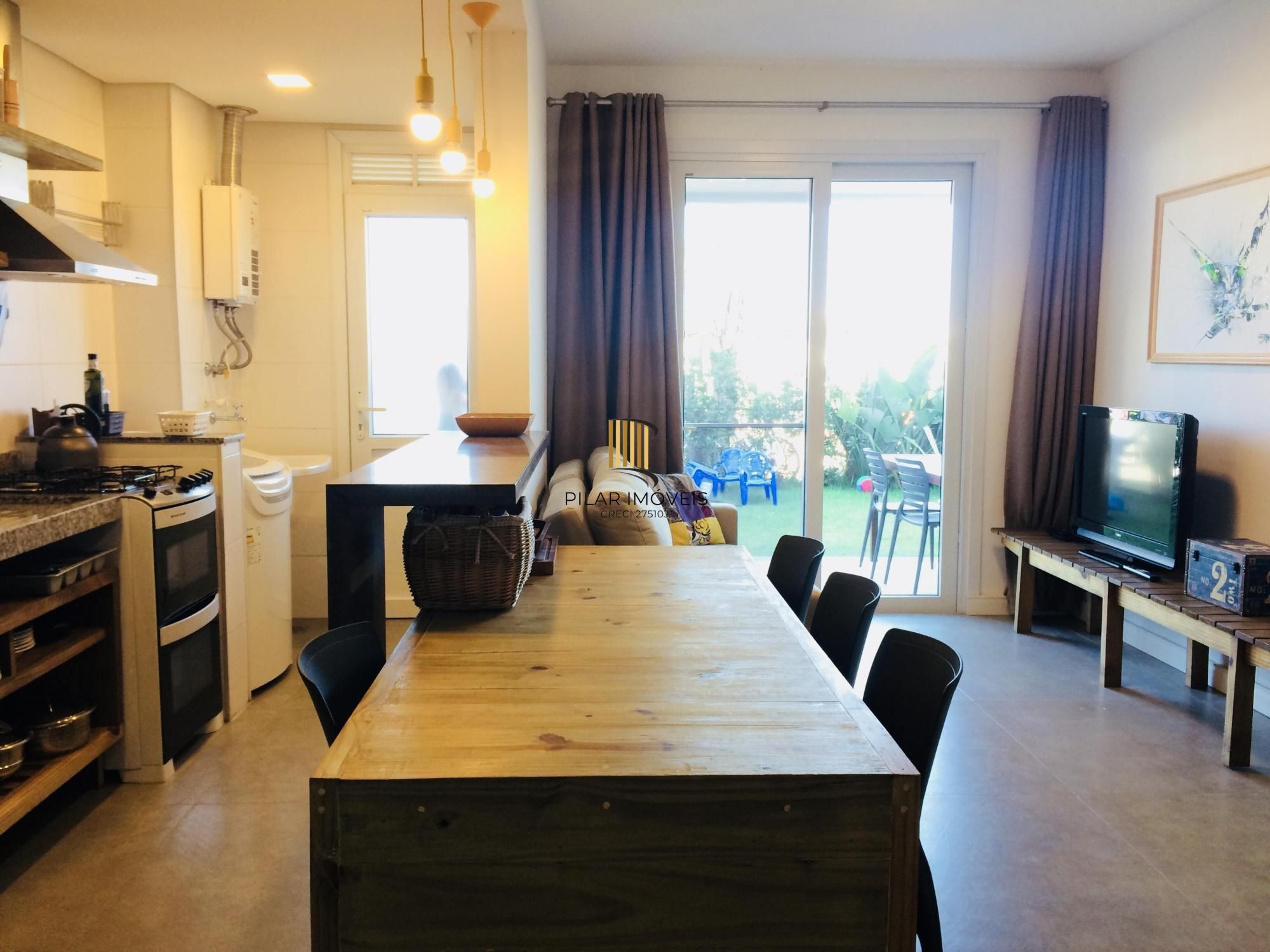 Loft Mobiliado com Espaço Gourmet no Rossi Atlântida – Conforto e Luxo à Beira-Mar!