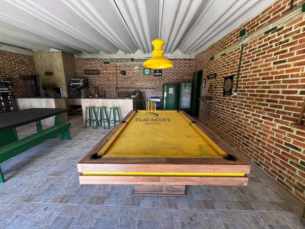 Casa 3 Dormitório(s) Bairro Guarujá