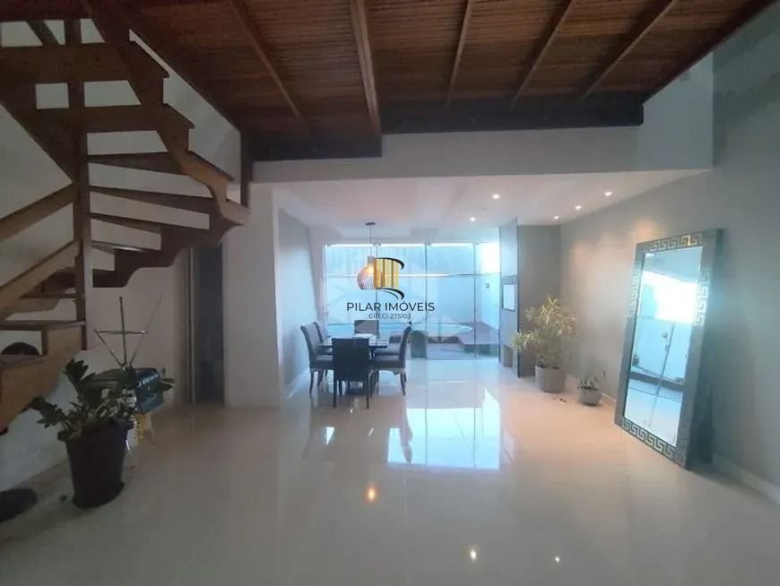 Casa com 3 Quartos e 3 banheiros para Alugar, 157 m² por R$ 5.000/Mês