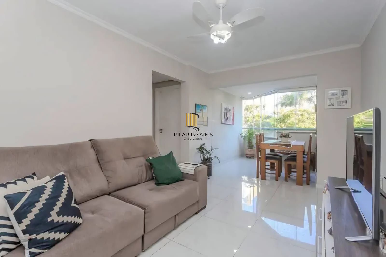 APARTAMENTO 2D - CRISTAL - VAGA