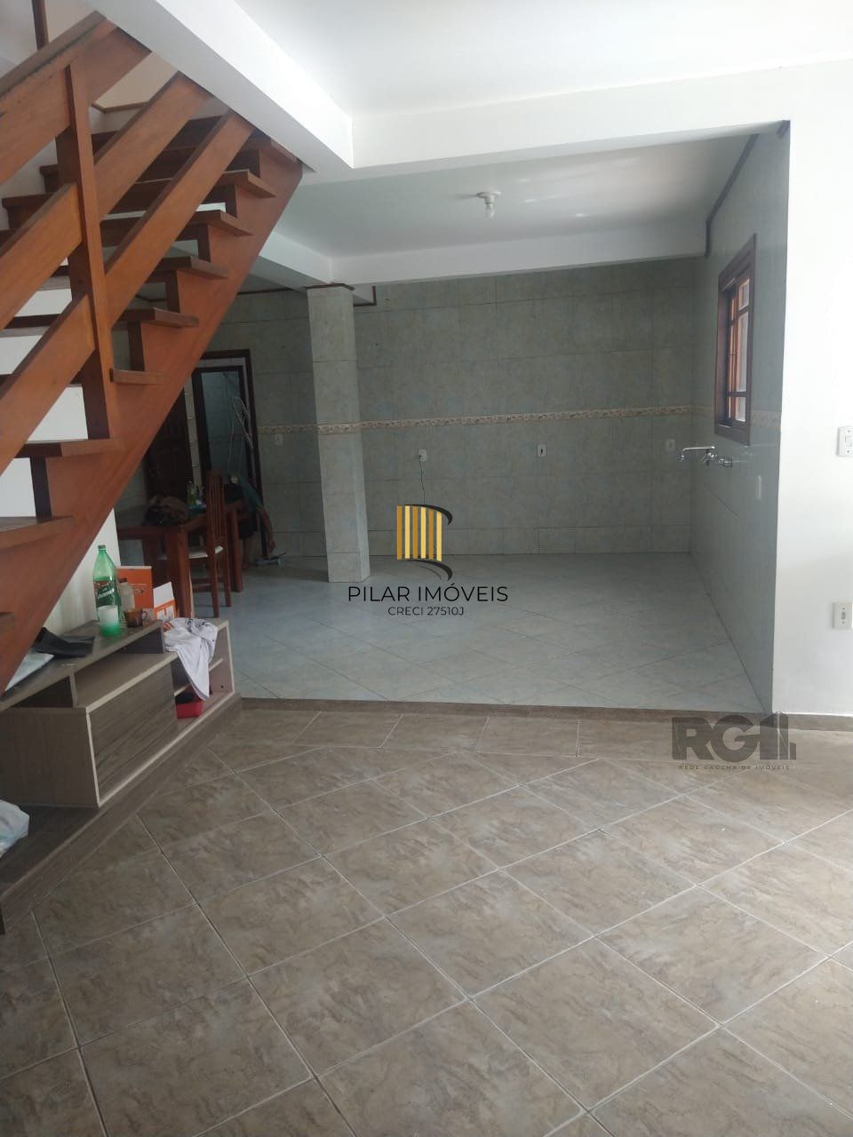 Casa Para Venda Com Amplo Pátio e Piscina