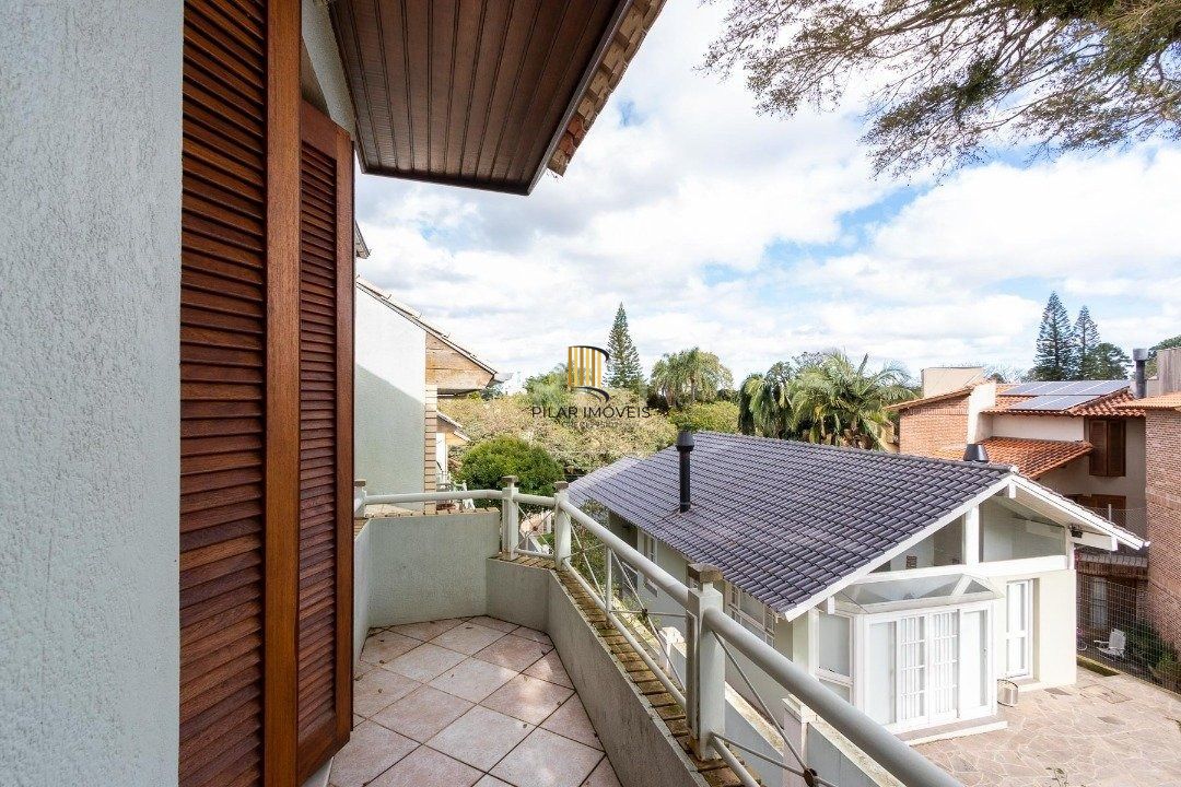 Casa a venda em condominio no bairro Jardim Isabel