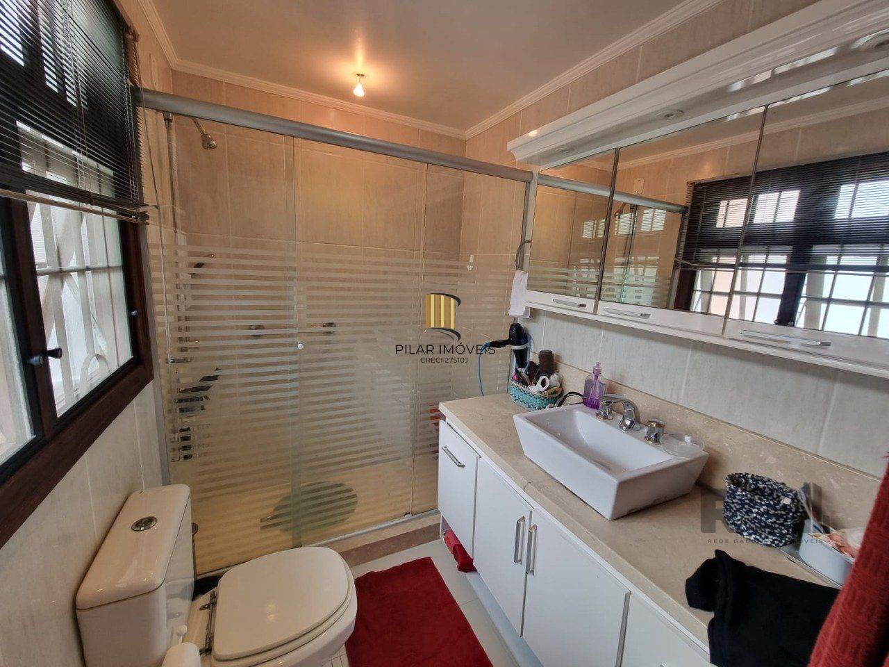 Casa Bairro Jardim Isabel/ Amplo Pátio / Piscina / 3 Dormitórios