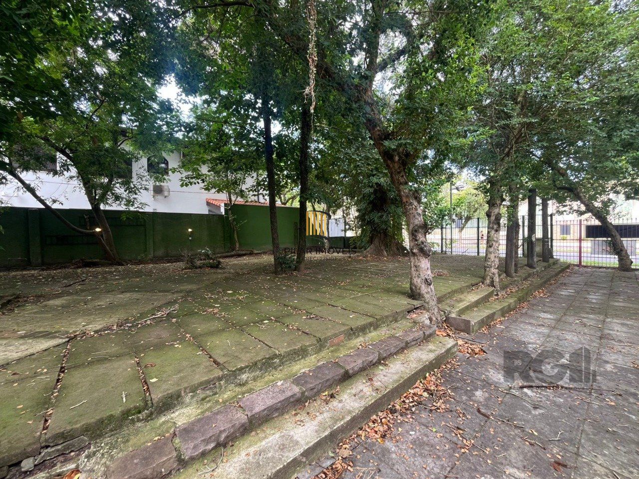 Terreno de Esquina com 776M Rua Dr Barcelos