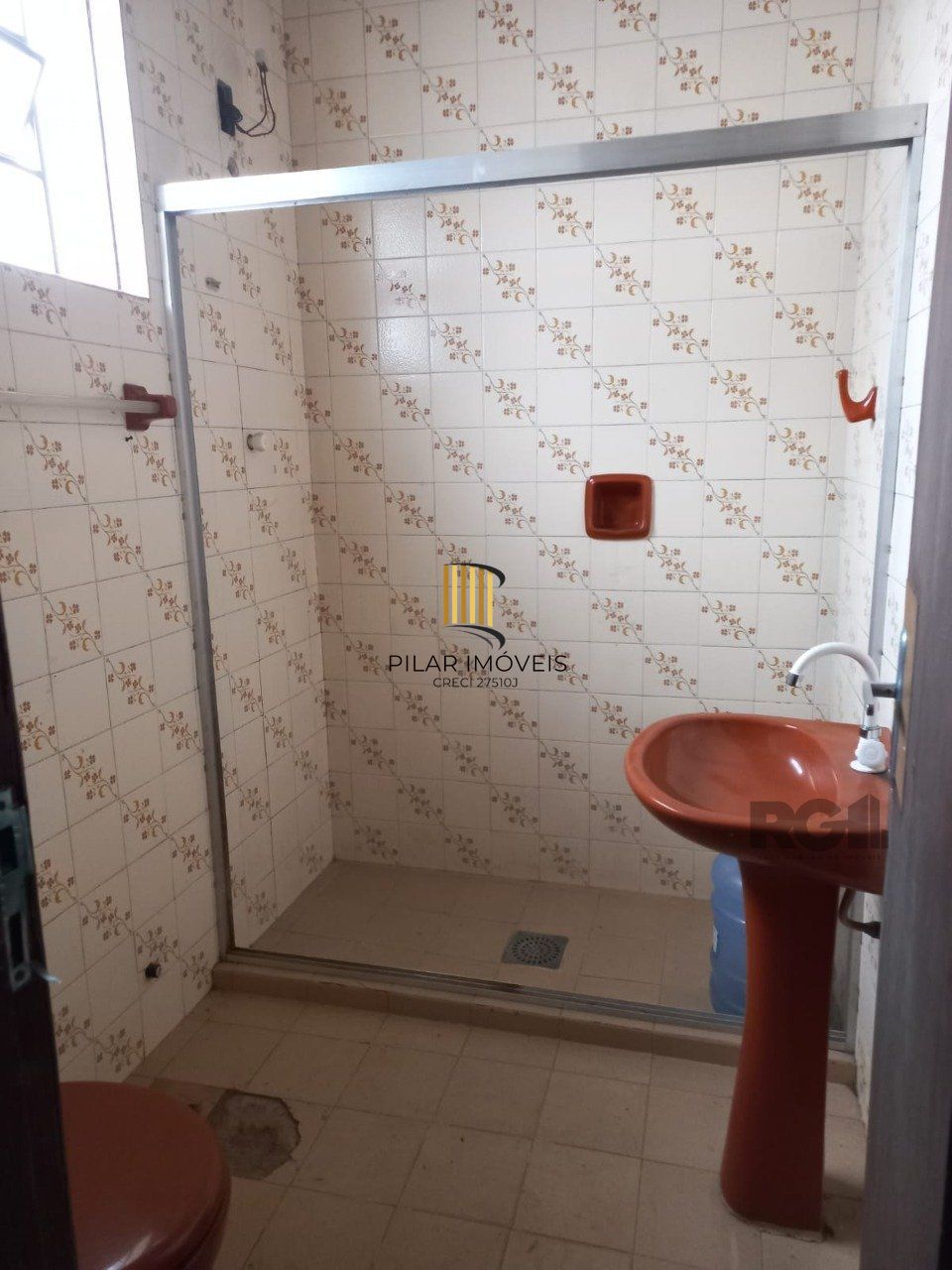 Excelente casa na av cavalhada com 3 dormitorios