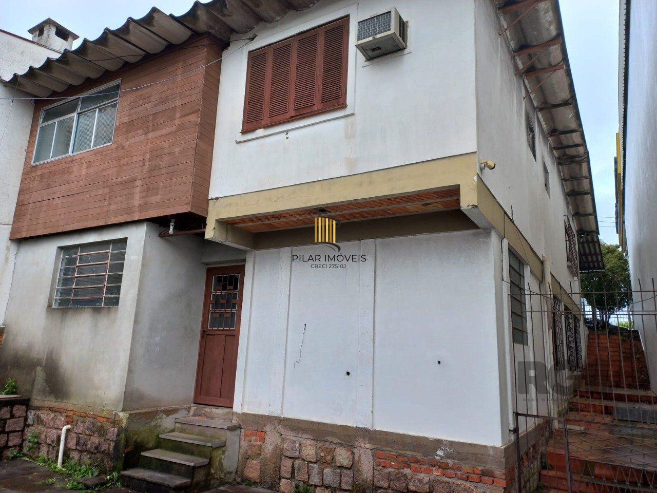Excelente casa na av cavalhada com 3 dormitorios