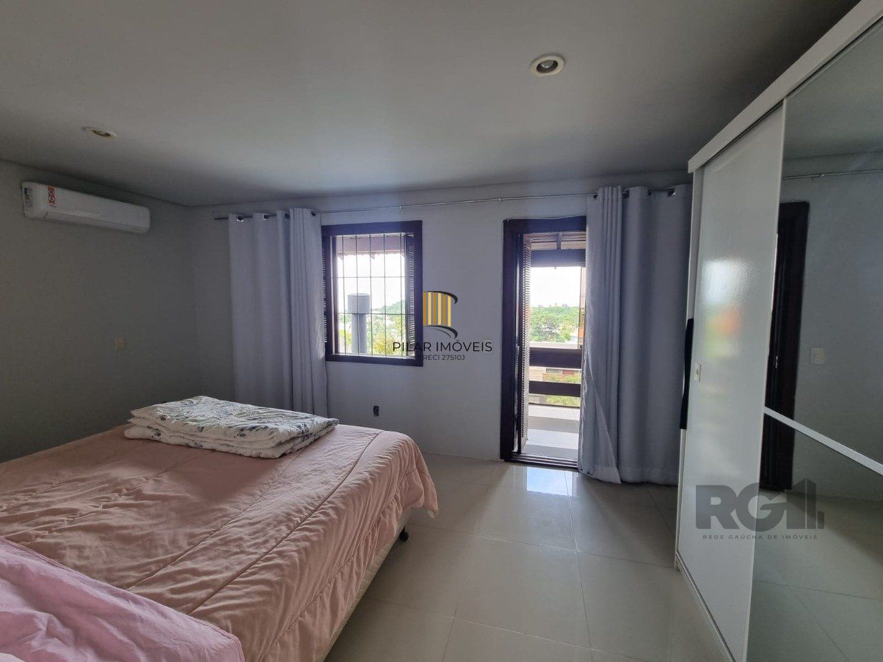 Casa Bairro Jardim Isabel/ Amplo Pátio / Piscina / 3 Dormitórios