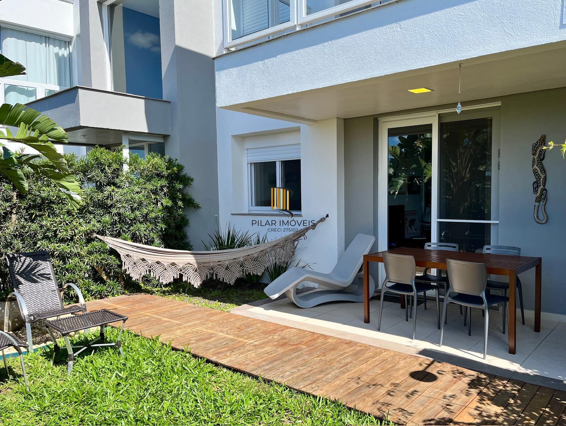 Loft Mobiliado com Espaço Gourmet no Rossi Atlântida – Conforto e Luxo à Beira-Mar!